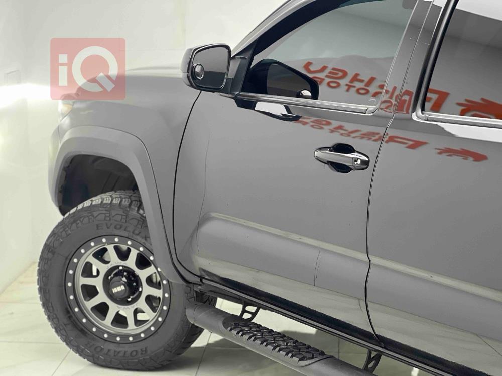 Toyota Tacoma